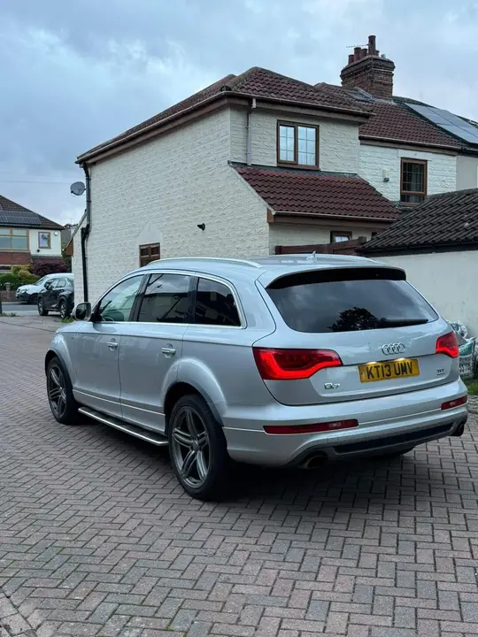 Audi Q7 2013 photo 2