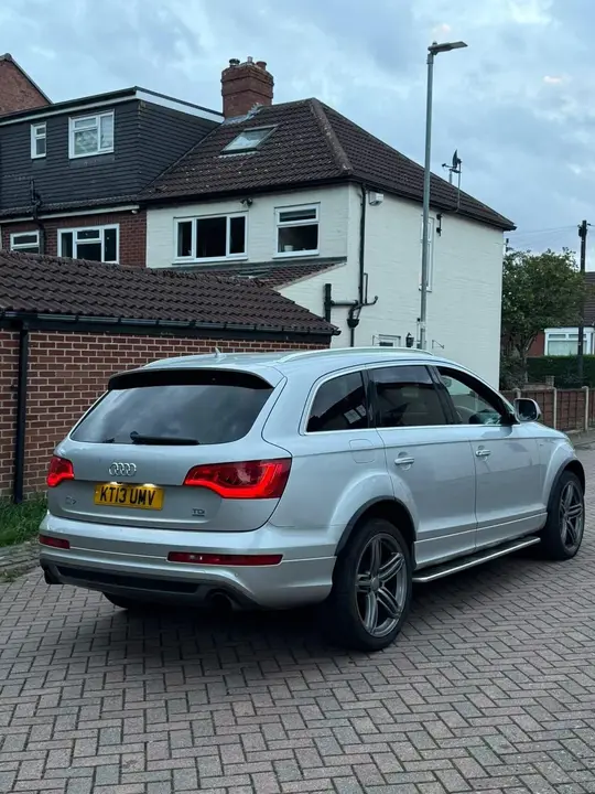 Audi Q7 2013 photo 4