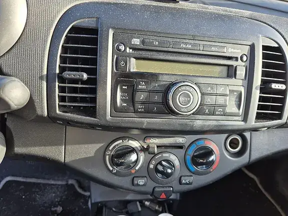 Nissan Micra 2008 photo 5