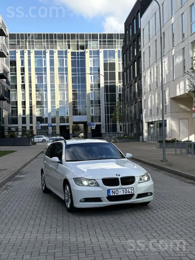 BMW 320
