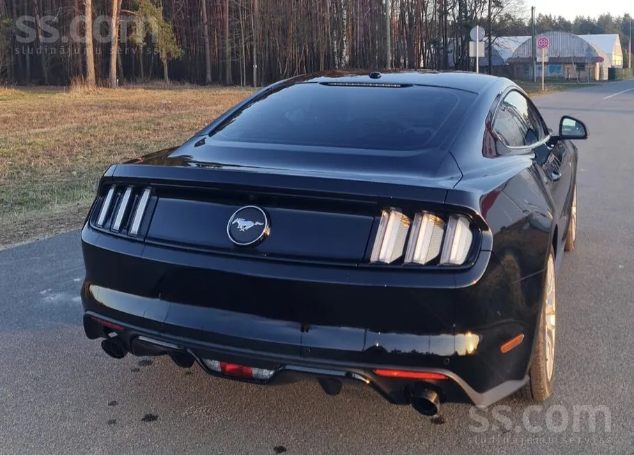 Ford Mustang 2017 photo 2