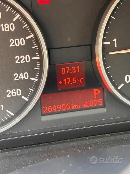 BMW 3 Series 2010 photo 4