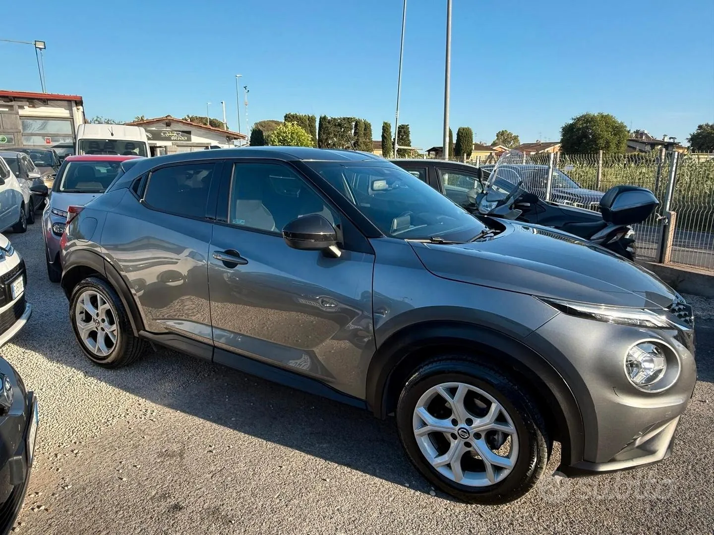 Nissan Juke 2021 photo 2