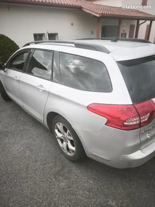 Citroen C5 2010 photo 3