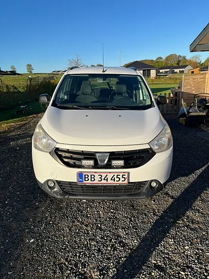 Dacia Lodgy 2014 photo 2