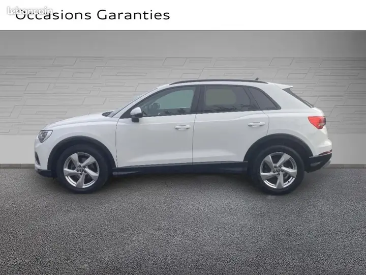 Audi Q3 2019 photo 2