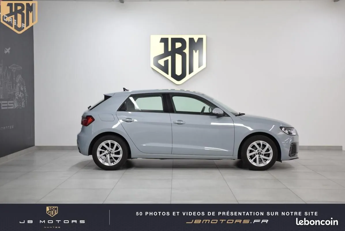Audi A1 2023 photo 2
