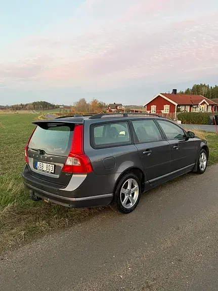 Volvo V70 2009 photo 3