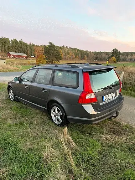 Volvo V70 2009 photo 4