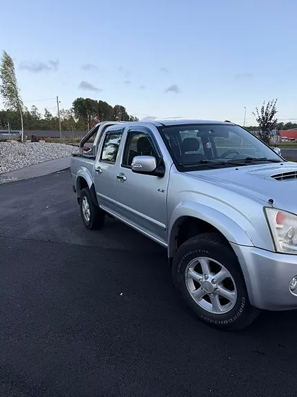 Isuzu D-Max 2008 photo 2