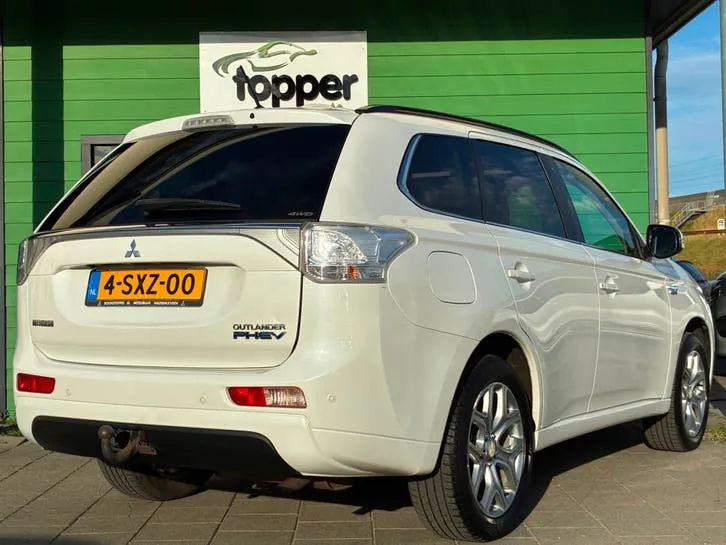 Mitsubishi Outlander 2013 photo 3