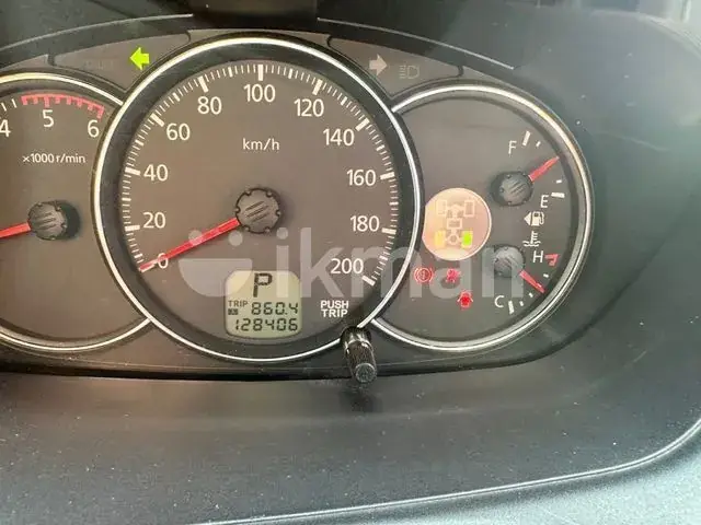 Mitsubishi Pajero 2012 photo 3