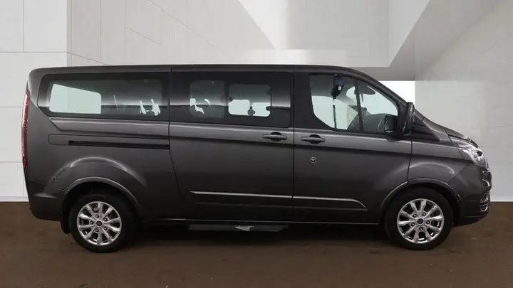 Ford Tourneo Custom 2021 photo 5