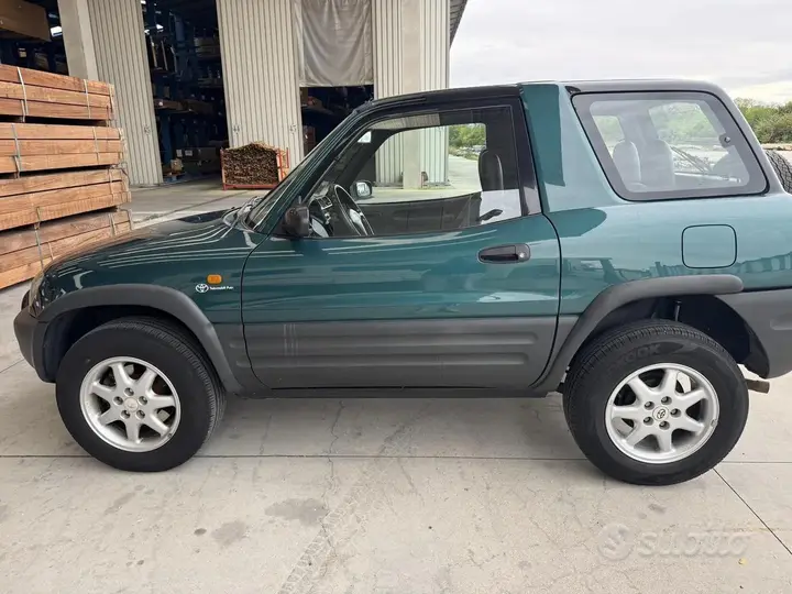 Toyota Rav4 1995 photo 4
