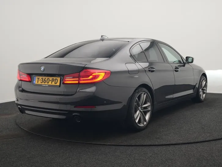 BMW 5-Serie 2020 photo 3