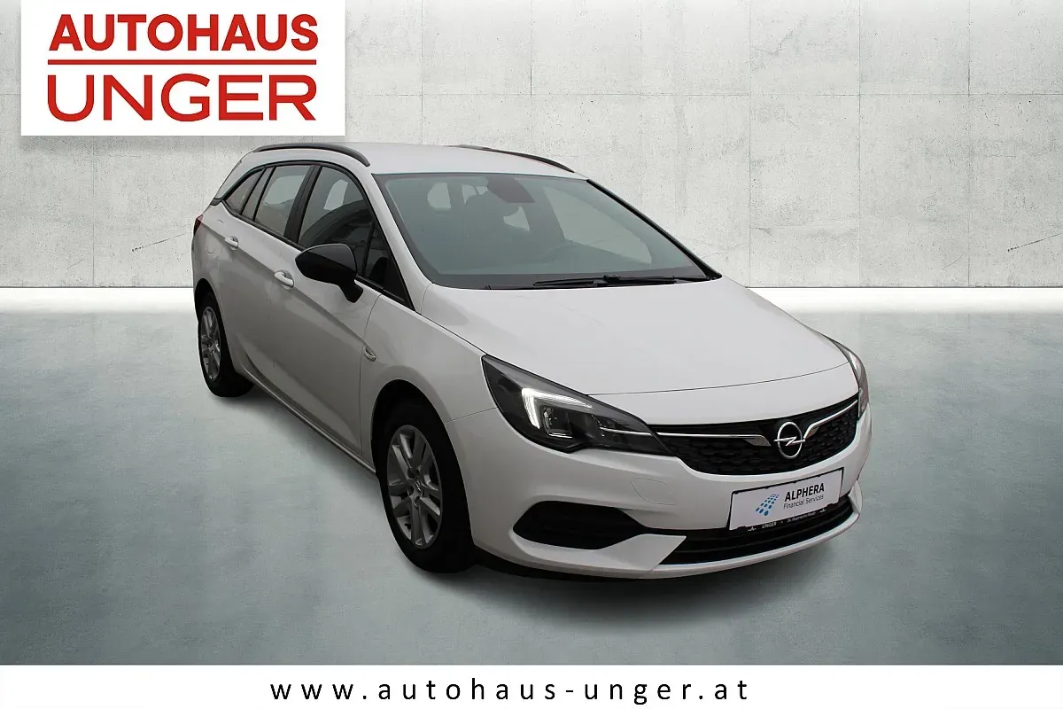 Opel Astra 2022 photo 3