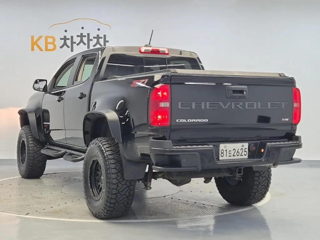 Chevrolet Colorado 2021 photo 2