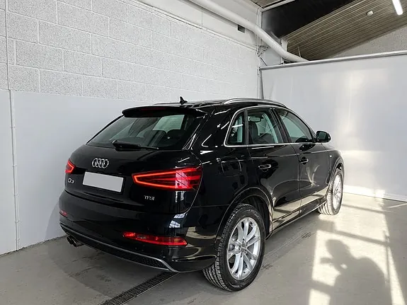 Audi Q3 2014 photo 2