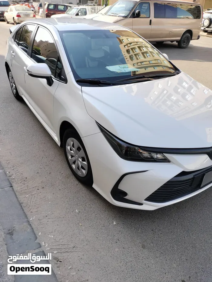 Toyota Corolla 2023 photo 2