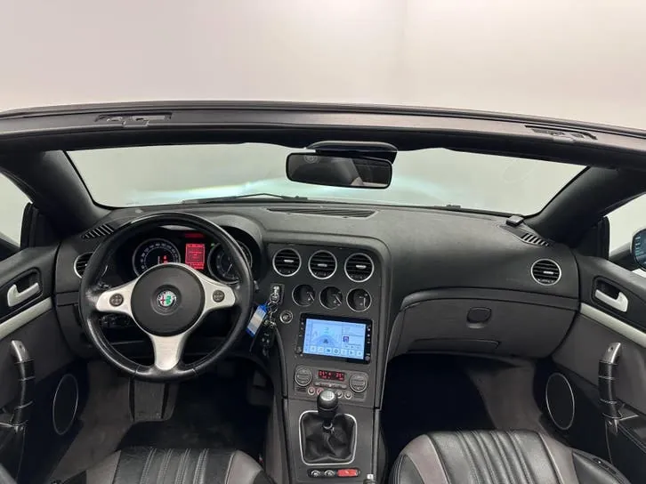 Alfa Romeo Spider 2007 photo 2