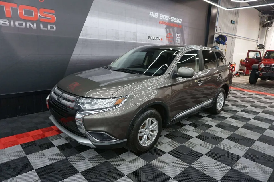 Mitsubishi Outlander 2018 photo 3
