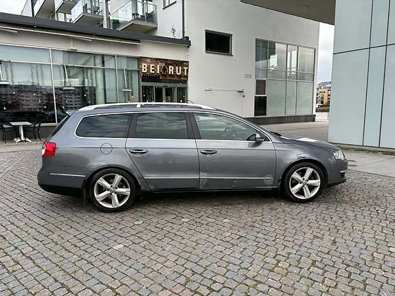 Volkswagen Passat 2009 photo 5