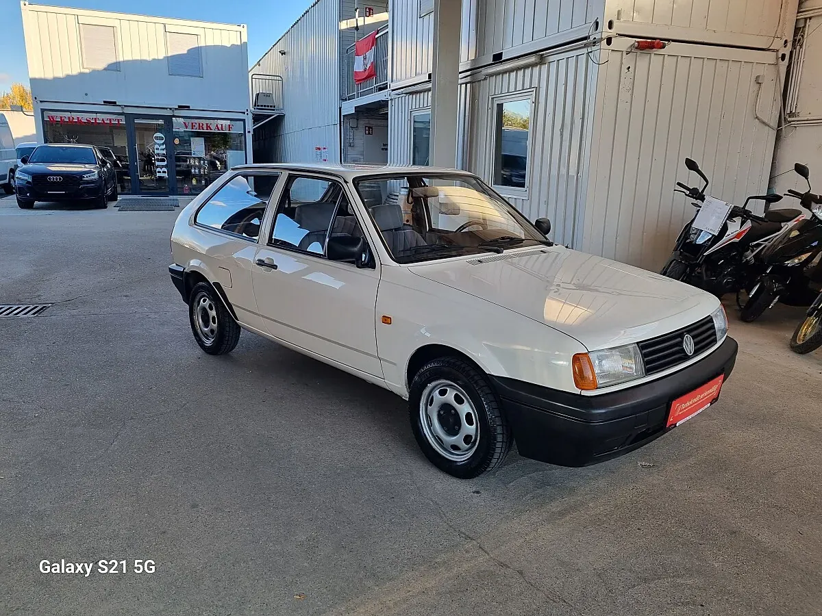 Volkswagen Polo 1992 photo 3