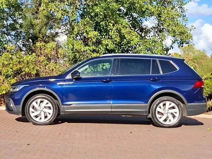 Volkswagen Tiguan Allspace 2023 photo 4