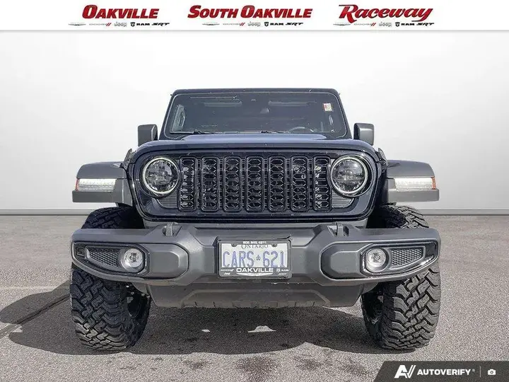 Jeep Wrangler 2024 photo 2