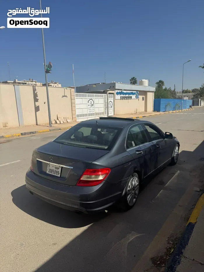 Mercedes-Benz C-Class 2010 photo 4