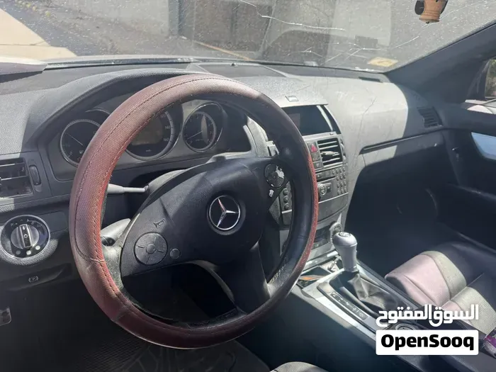 Mercedes-Benz C-Class 2010 photo 2