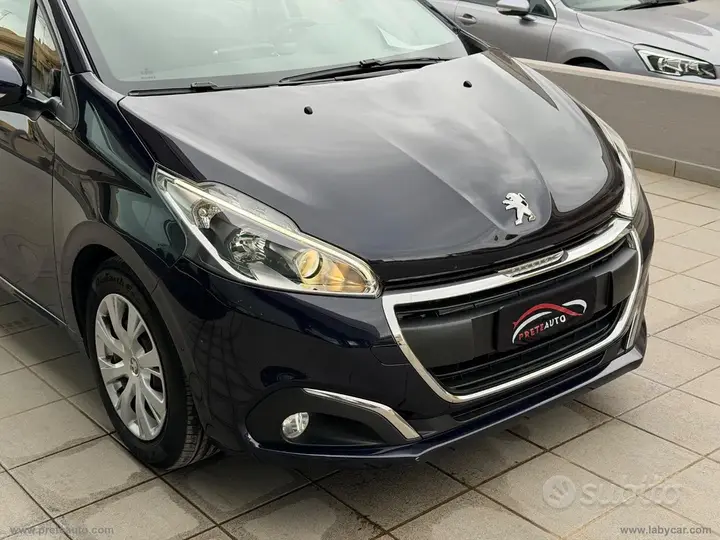 Peugeot 208 2019 photo 4