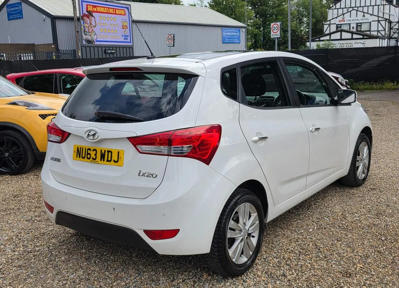 Hyundai Ix20 2013 photo 3