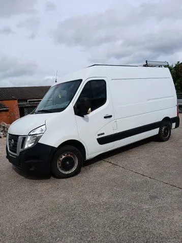 Nissan Nv400