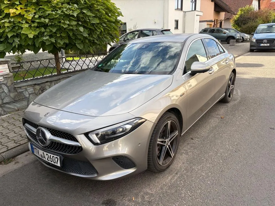 Mercedes-Benz A 250 E