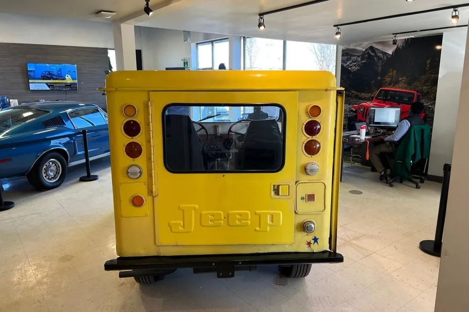 Jeep Mail Delivery Jeep 1973 photo 5