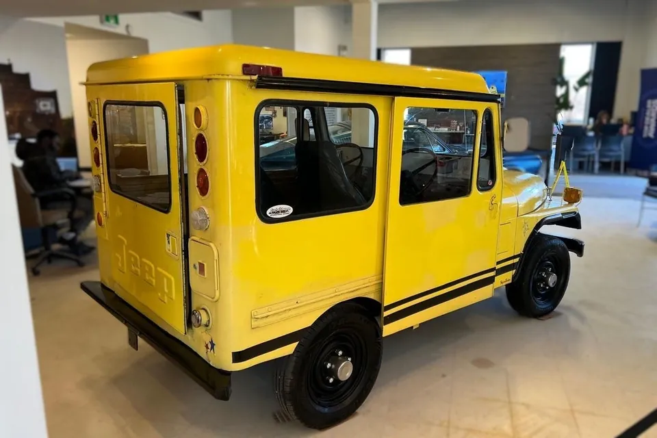 Jeep Mail Delivery Jeep 1973 photo 3