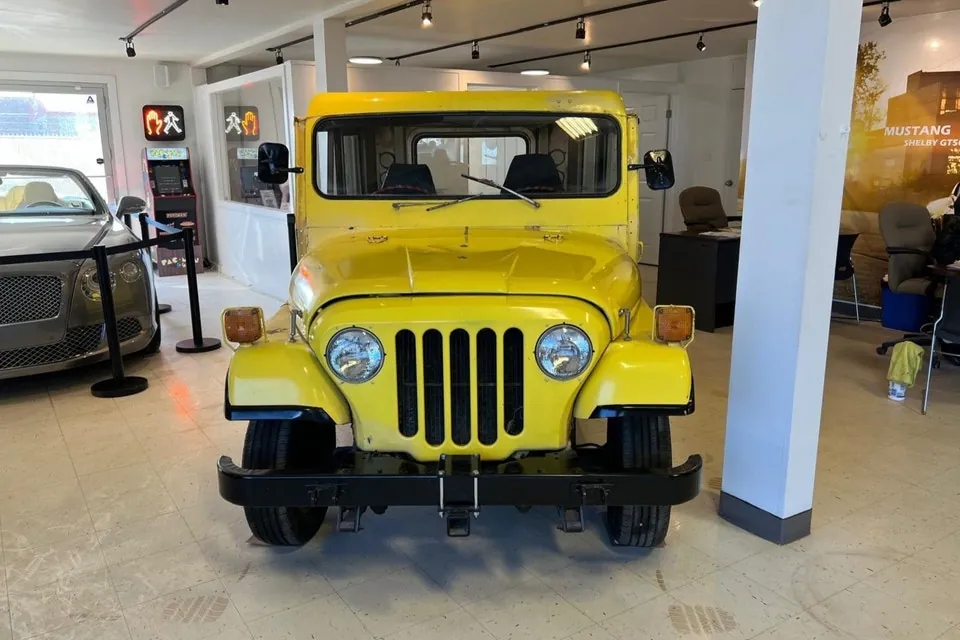 Jeep Mail Delivery Jeep 1973 photo 2