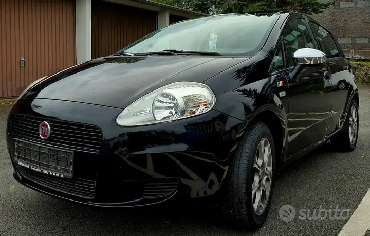 Fiat Grande Punto 2013 photo 4