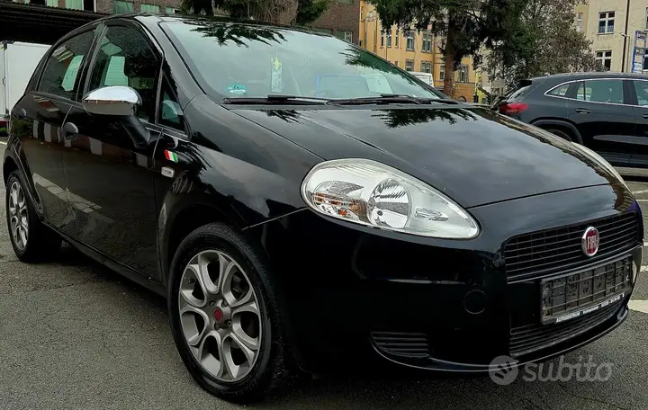 Fiat Grande Punto 2013 photo 3