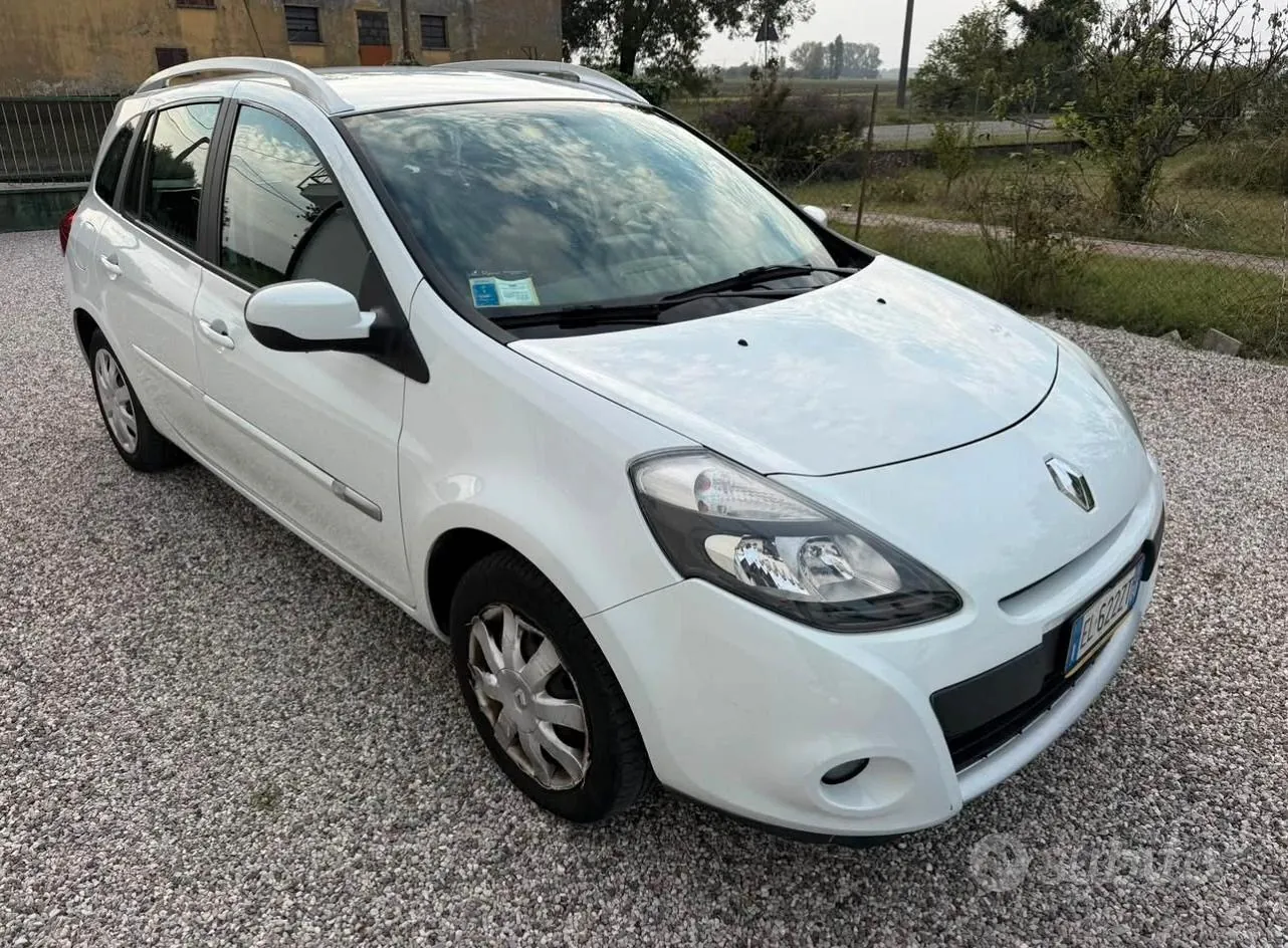 Renault Clio 2012 photo 3