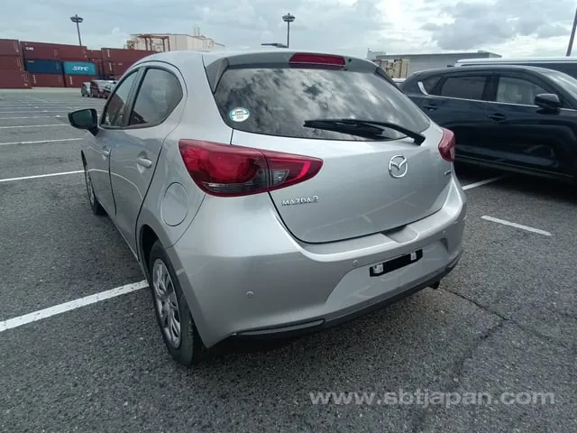 Mazda Mazda2 15C 2022 photo 3