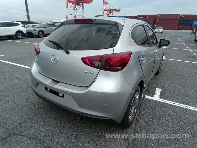 Mazda Mazda2 15C 2022 photo 4