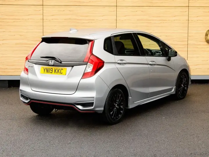 Honda Jazz 2019 photo 2
