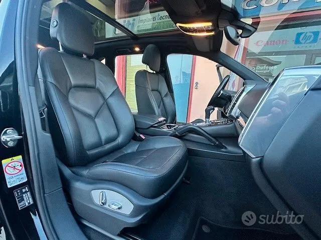 Porsche Cayenne 2012 photo 5