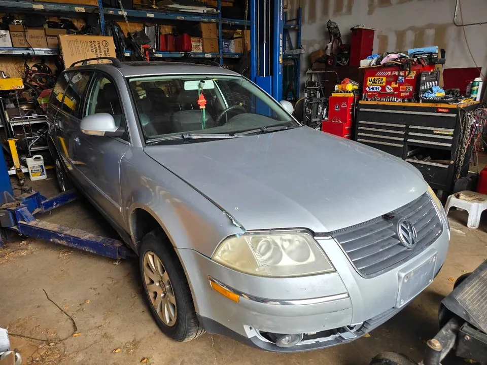 Volkswagen Passat 2005 photo 2