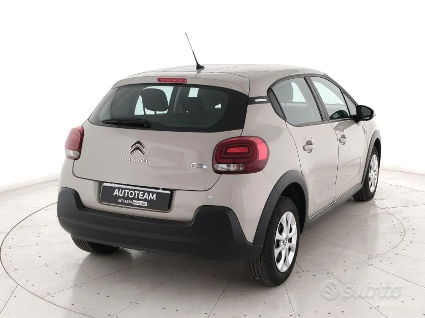 Citroen C3 2023 photo 3