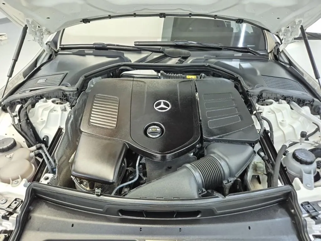 Mercedes-Benz C-Class 2022 photo 5