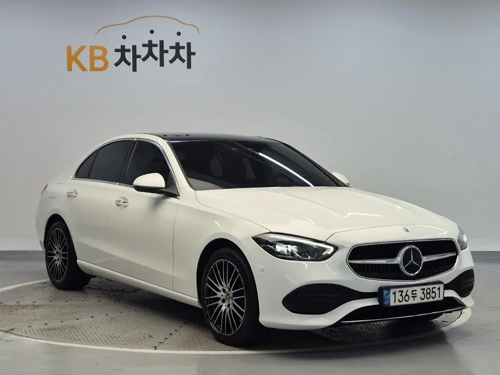 Mercedes-Benz C-Class 2022 photo 4