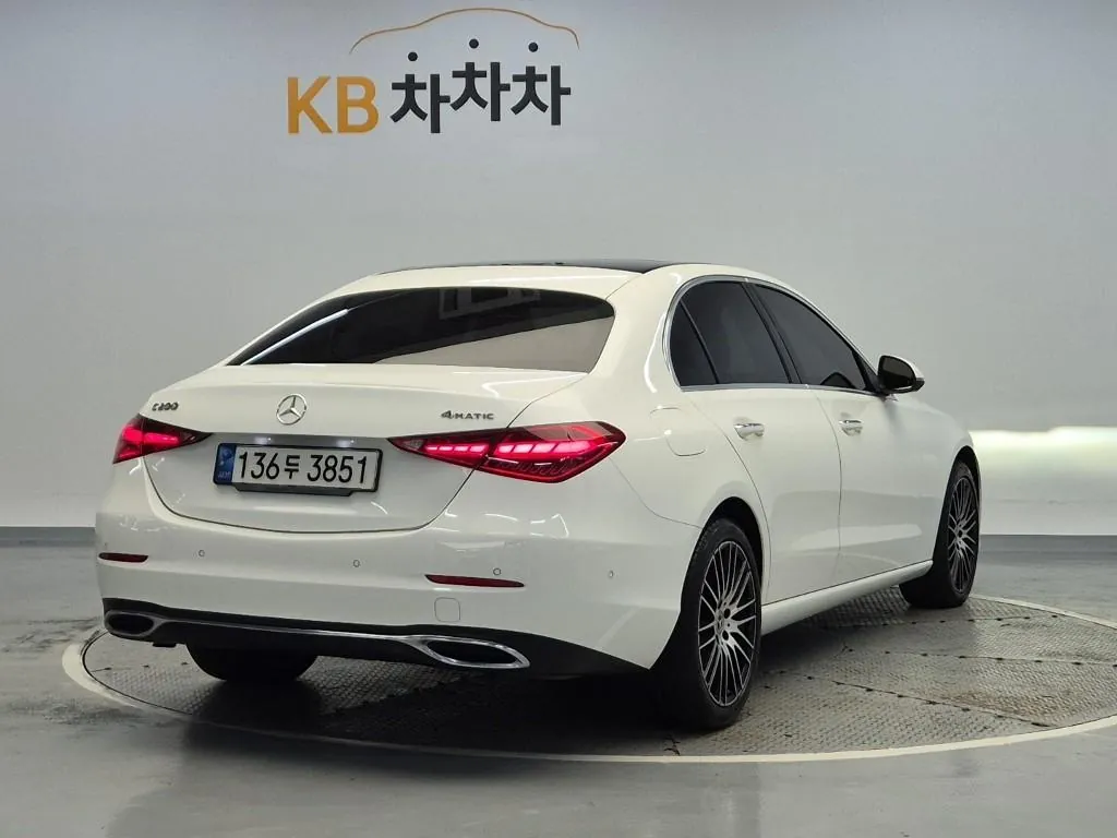Mercedes-Benz C-Class 2022 photo 3